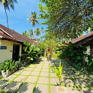 Couette-café Hotel Holiday Home, Kovalam